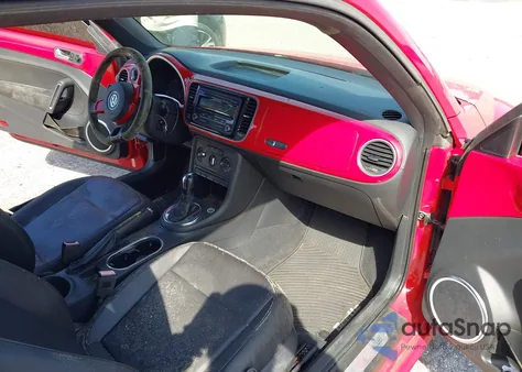 2012 Volkswagen Beetle 2.5L z USA, uszkodzony, nr VIN 3VWJP7ATXCM661910